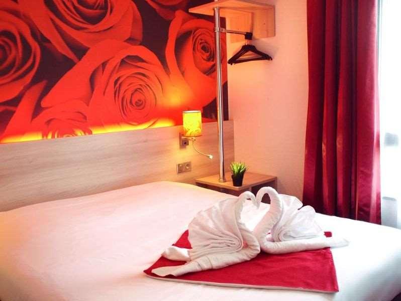 Brit Hotel Essentiel De Granville Quarto foto