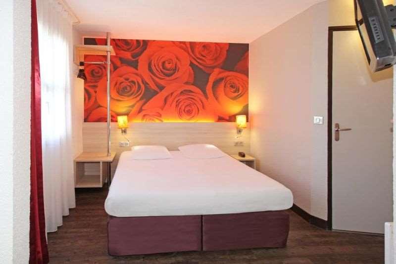 Brit Hotel Essentiel De Granville Quarto foto
